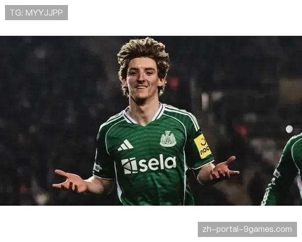 纽卡斯尔客场6-1横扫卡拉巴赫，戈登半场大四喜创欧冠纪录