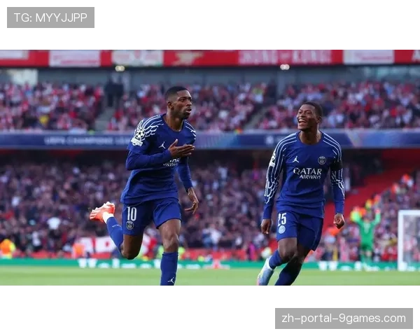 巴黎圣日耳曼2-0完胜尼斯登顶，登贝莱传射建功